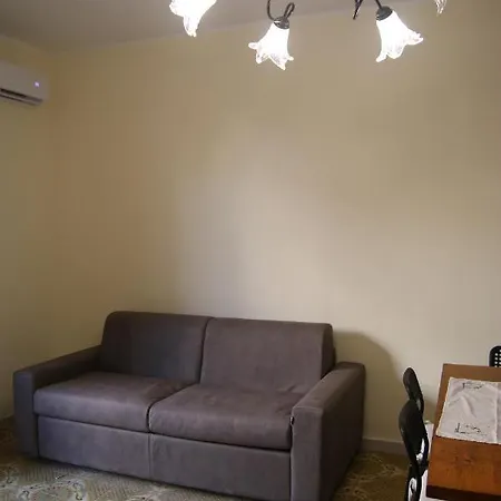 R & S Apartment Giardini-Naxos